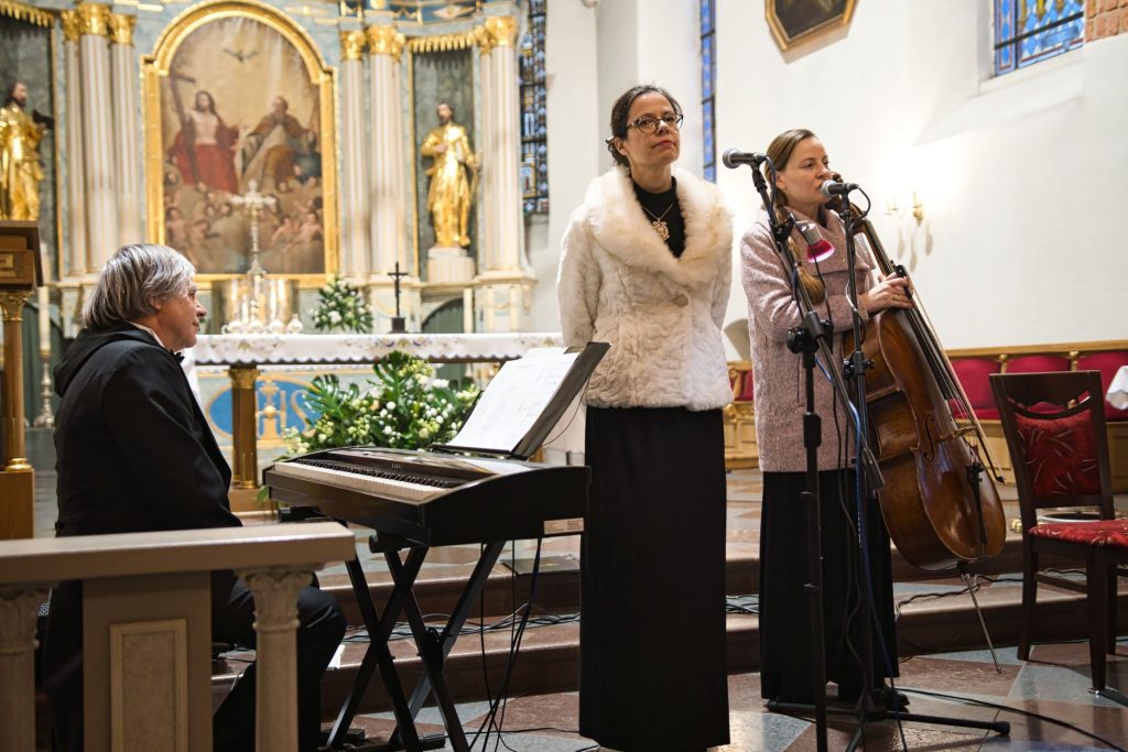 Zaślubiny Polski z Morzem - koncert w kościele w Pucku