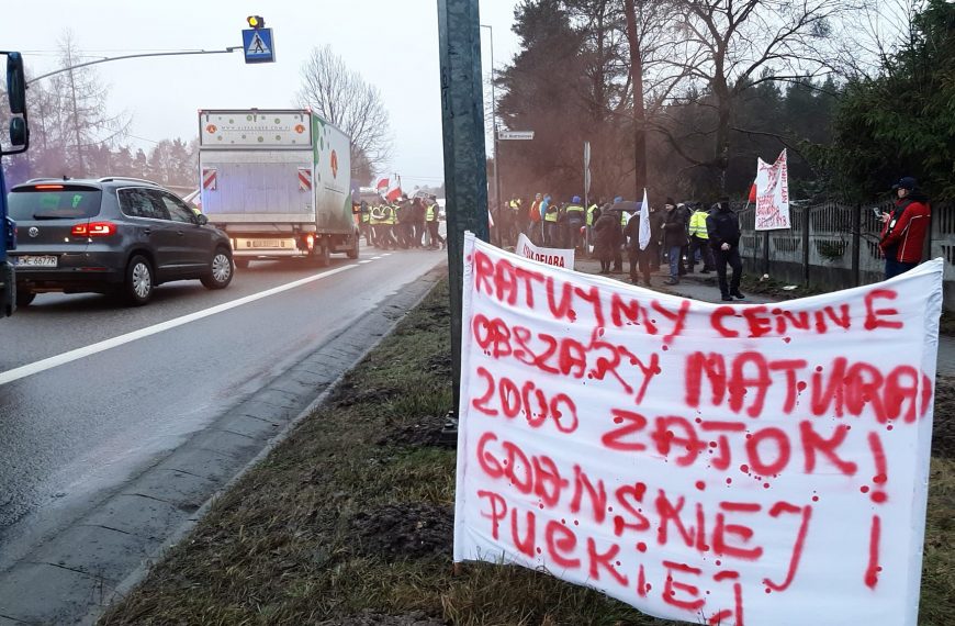 Rybacy z powiatu puckiego protestowali w Kębłowie. Ich koledzy w…