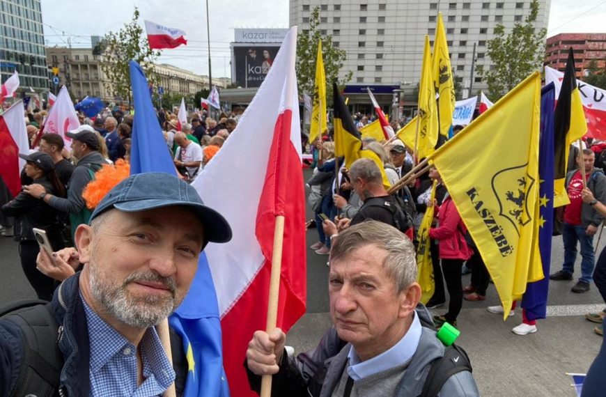 Marsz Miliona Serc w Warszawie: na miejscu reprezentacja ziemi puckiej,…