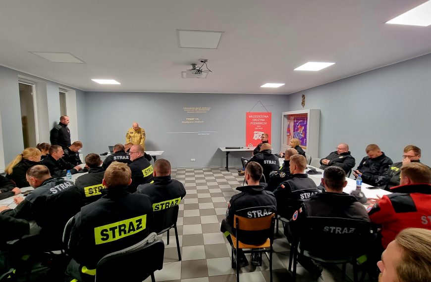 Ponad 80. strażaków z powiatu puckiego wzięło udział w szkoleniu dla dowódców OSP